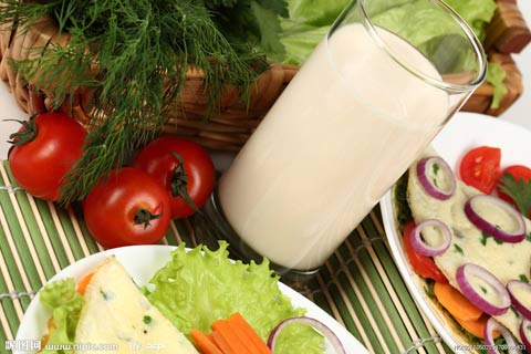 冬天补钙多吃6种蔬菜 青菜比牛奶更好（图片来源于昵图网）