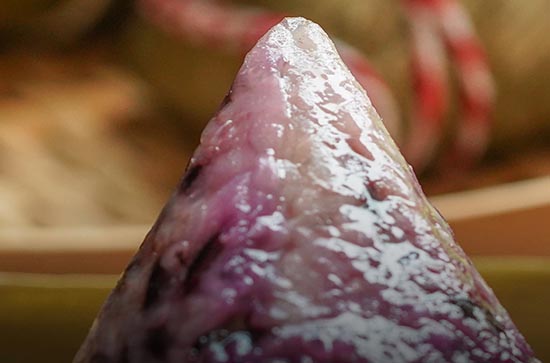 粽子放微波炉加热要剥粽叶吗 粽子是蒸还是煮