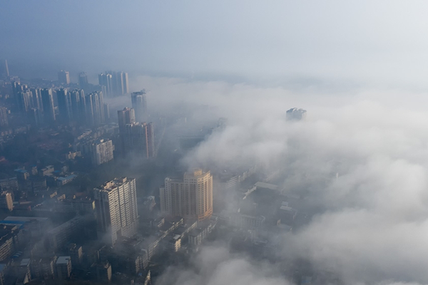                     本周末寒潮大举南下 南方雨雪降温齐袭                    1